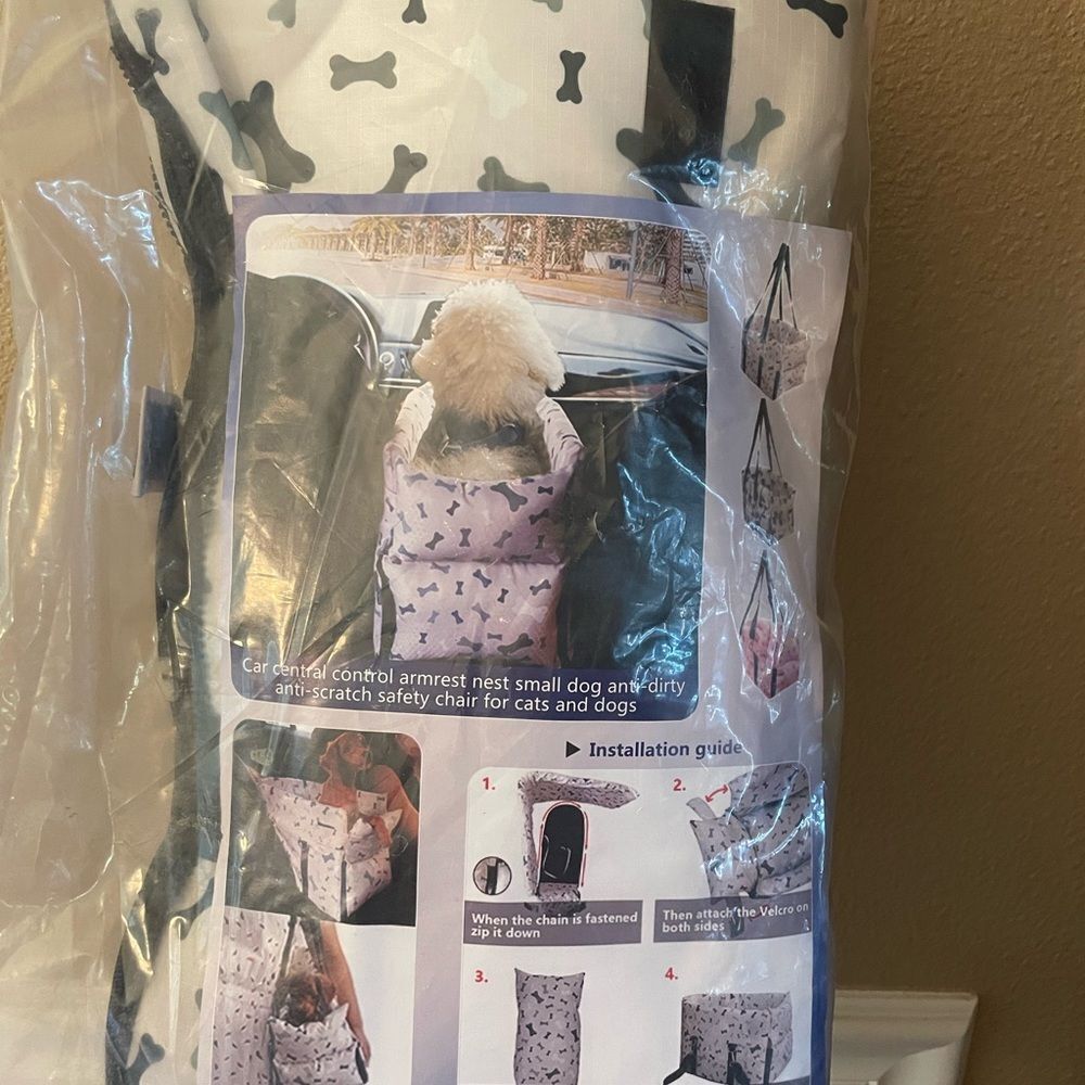 Dog/Cat Car Carrier NEW Bone Pattern